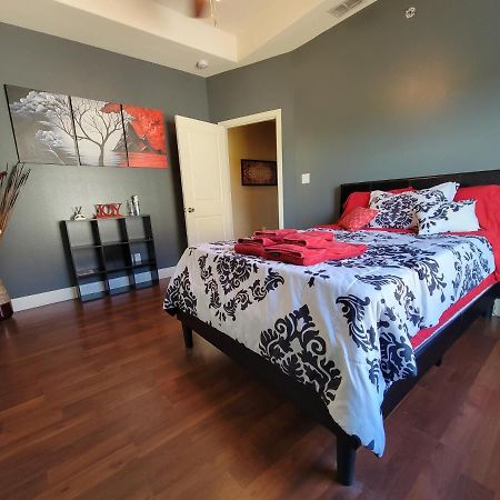 Modern, Private, Smart 4 Bedroom Condo In Desirable Location In Mcallen With Pool! מראה חיצוני תמונה