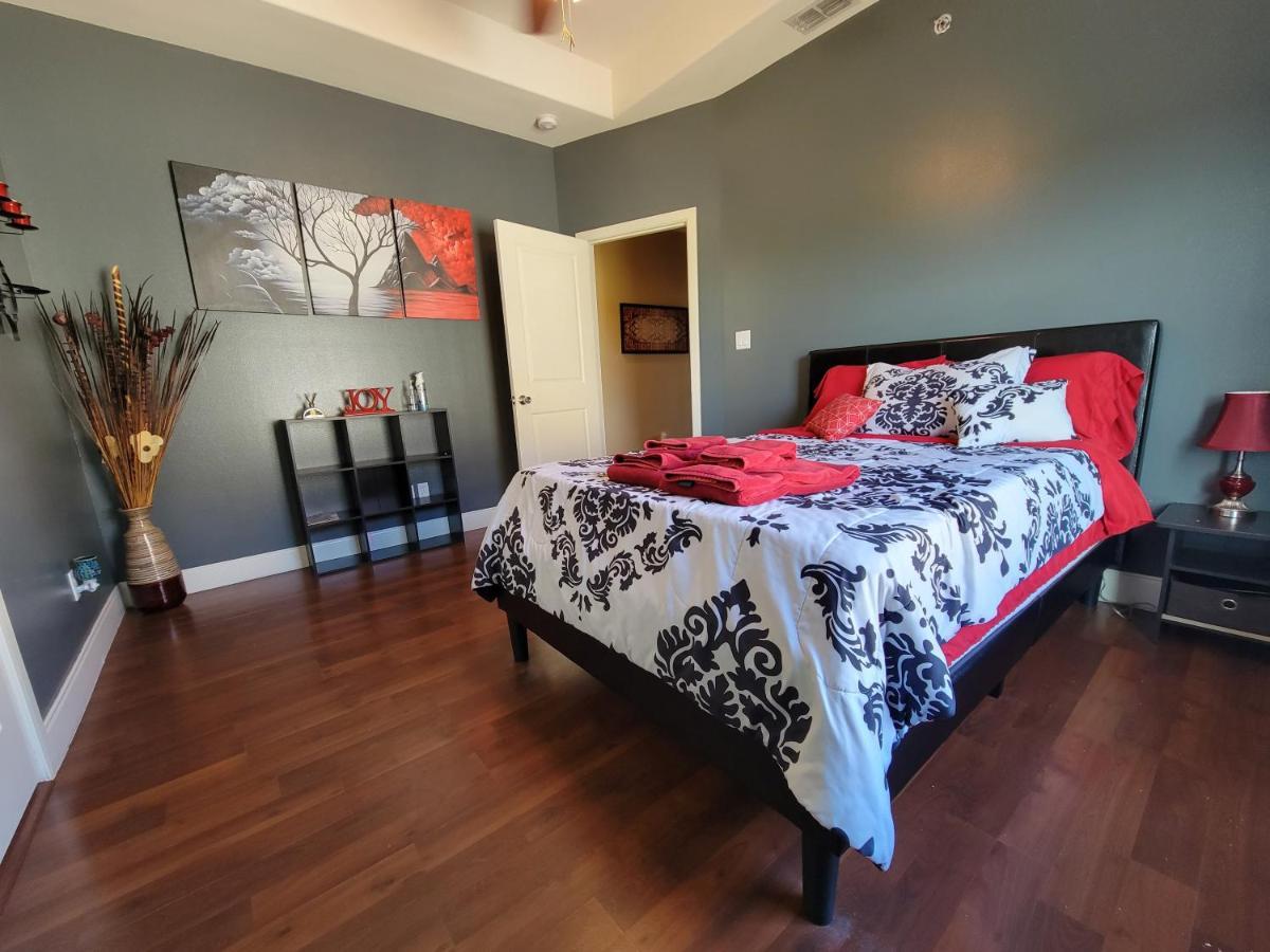 Modern, Private, Smart 4 Bedroom Condo In Desirable Location In Mcallen With Pool! מראה חיצוני תמונה