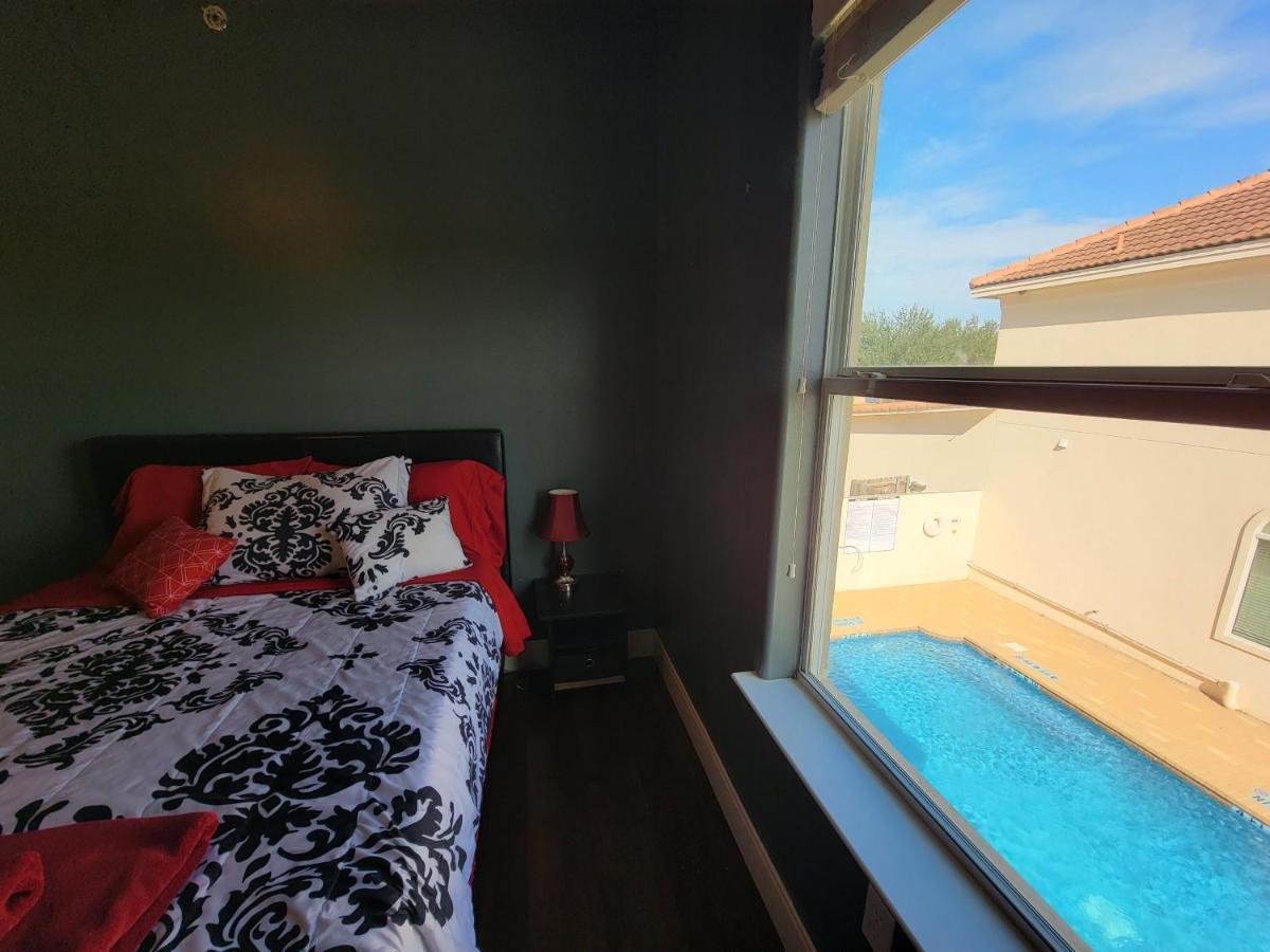 Modern, Private, Smart 4 Bedroom Condo In Desirable Location In Mcallen With Pool! מראה חיצוני תמונה